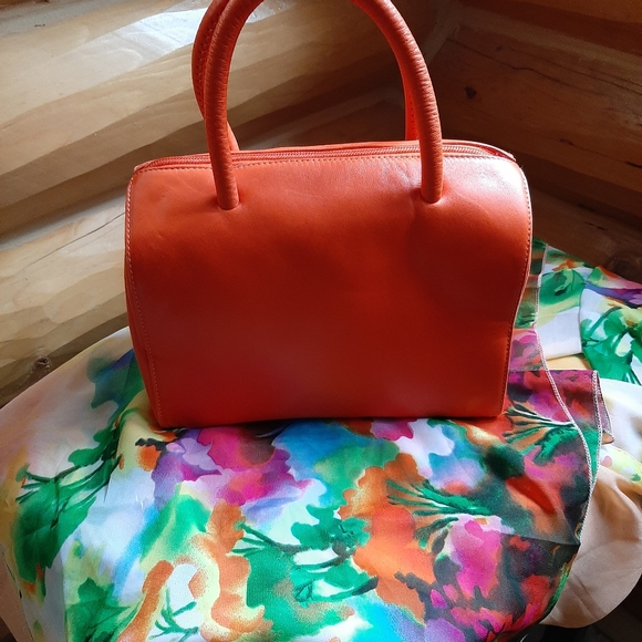 Saks Fifth Avenue, Orange Leather Small Handbag - Picture 11 of 11